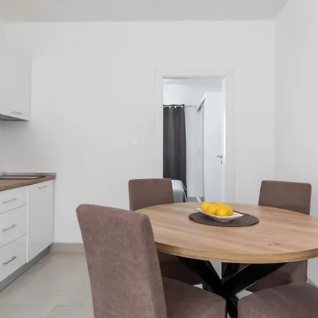 Adriatic Top Place Apartment Trogir